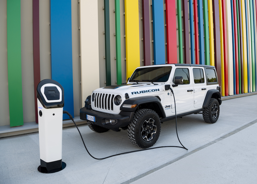 Jeep Wrangler goes electric